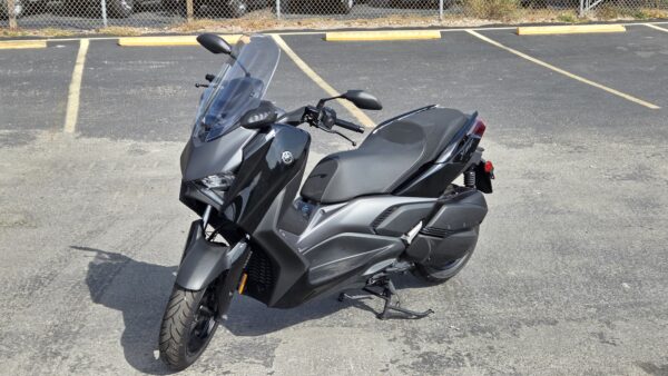 Used 2025 Yamaha X-Max Scooter
