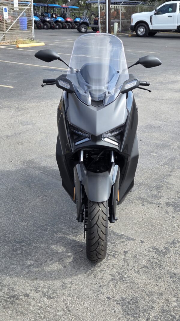 Used 2025 Yamaha X-Max Scooter - Image 2
